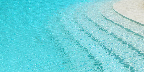 Rehabilitación / Reformas de Casas Sant Mateu de Bages · Instalación de Piscinas