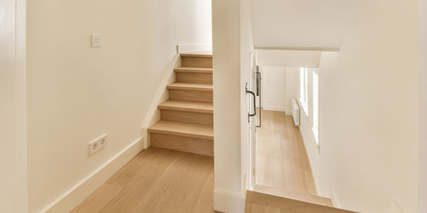 Rehabilitación / Reformas de Casas Sant Mateu de Bages · Reformas de Escaleras y Pasillos
